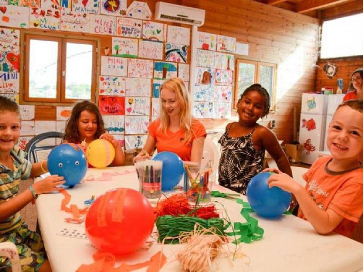 Mobile-home Aux Cigales,le Muy Colorado 4-6 Personnes Campsite *