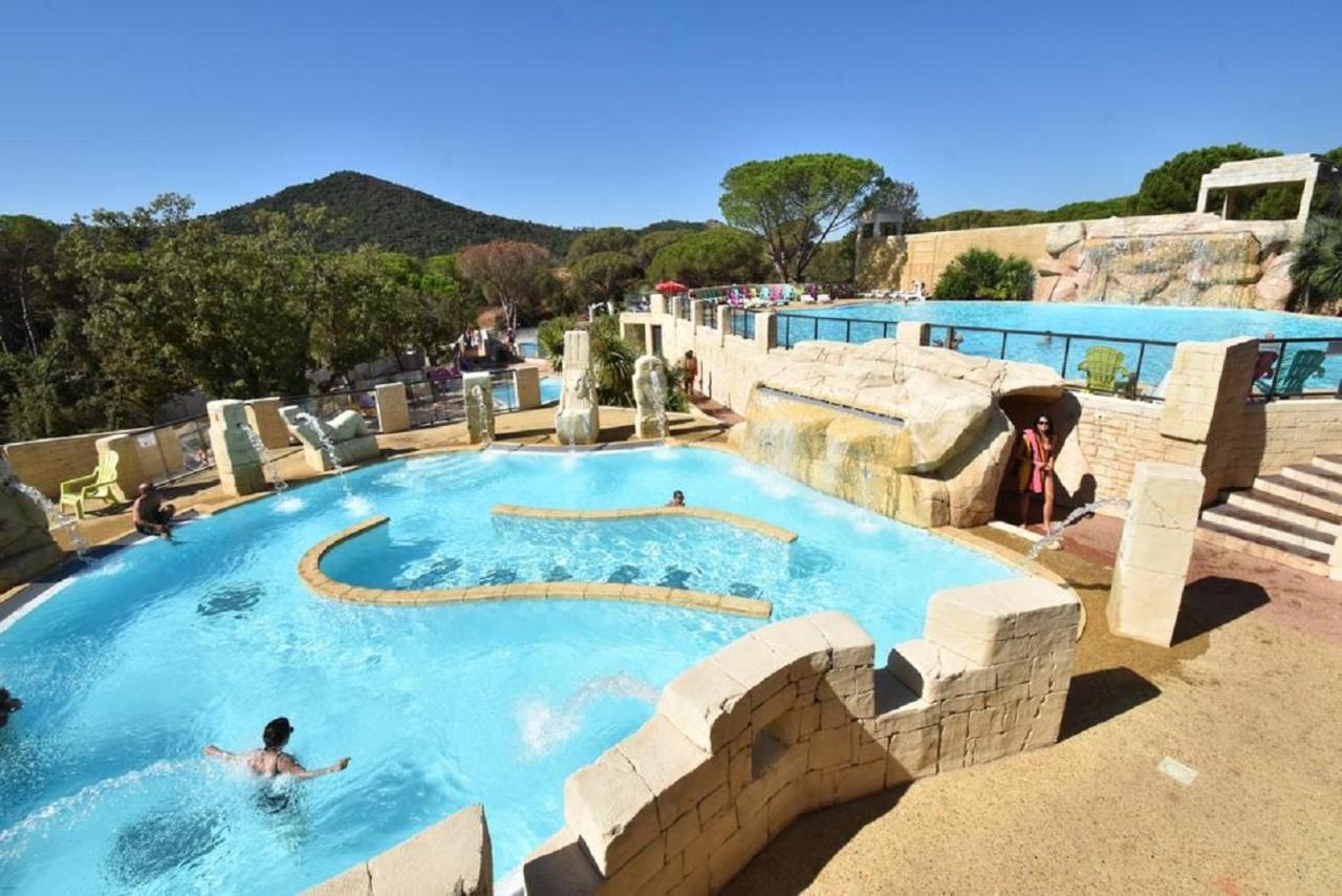 Campsite Mobile-home Aux Cigales,le Muy Colorado 4-6 Personnes Le Muy